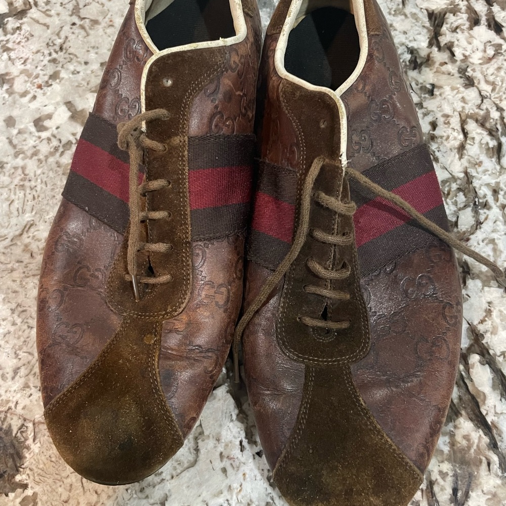 Used Gucci vintage sneaker with normal wear and tear